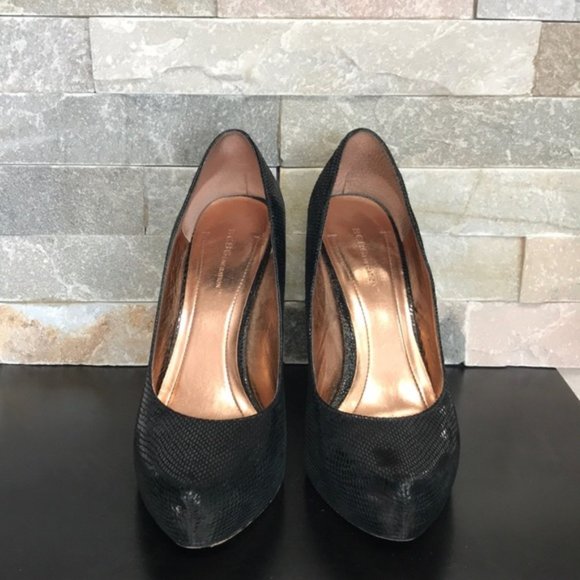 BCBGeneration Women's Pump - Picture 5 of 8